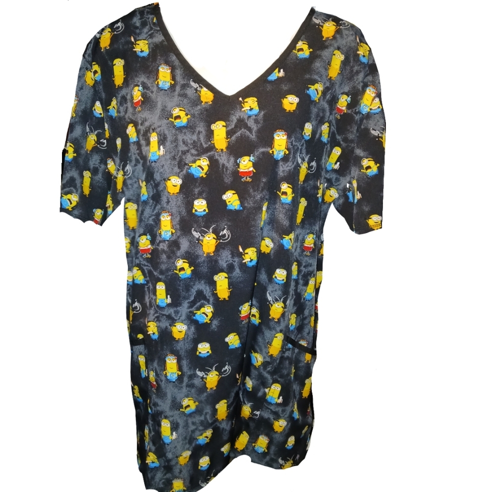 💴 MINIONS The Rise Of Gru Scrub Top by the MINIONS